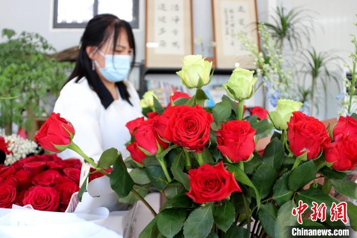 Dia dos Namorados na Internet: mercado de flores está movimentado