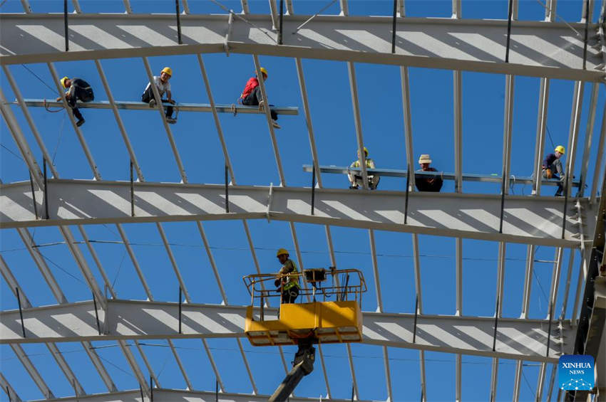 Projetos de infraestrutura s?o construídos na zona piloto chave de Tacheng, Xinjiang