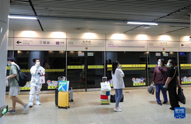 Shanghai retoma circula??o dos transportes públicos