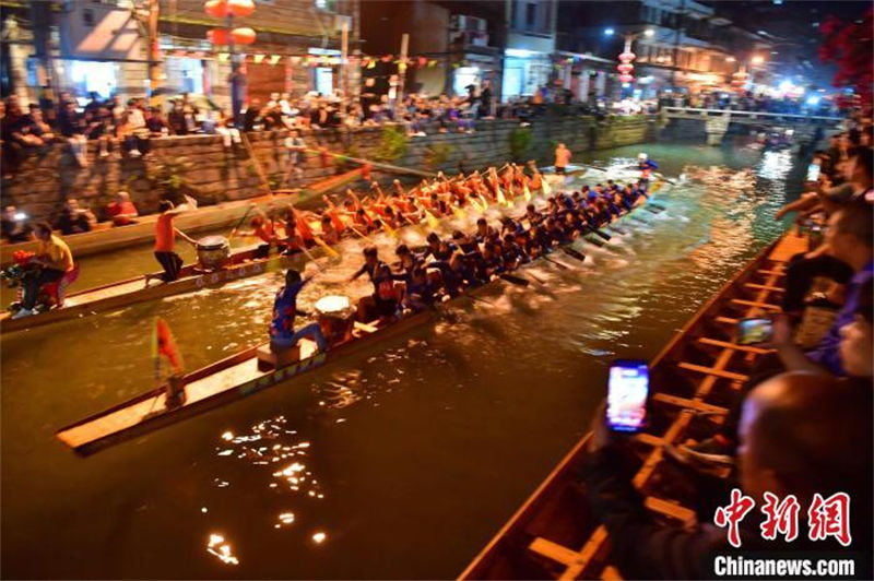 China recebe Festival do Barco-Drag?o em todo o país