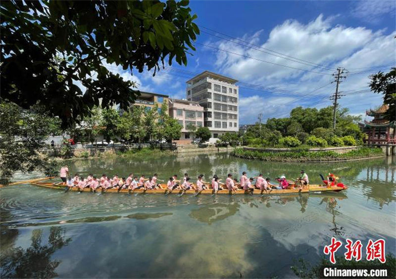 China recebe Festival do Barco-Drag?o em todo o país