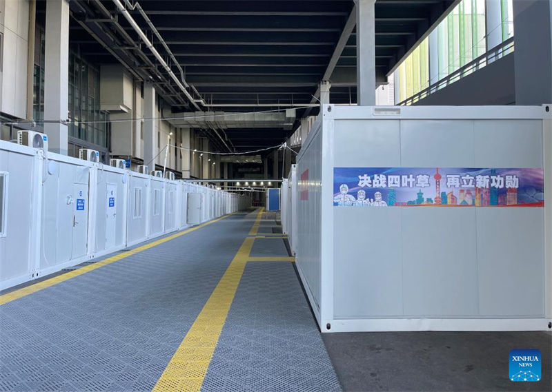 Maior hospital de campanha para pacientes de Covid-19 fecha em Shanghai