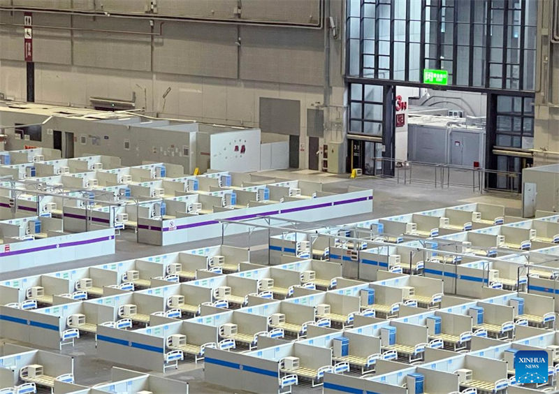 Maior hospital de campanha para pacientes de Covid-19 fecha em Shanghai