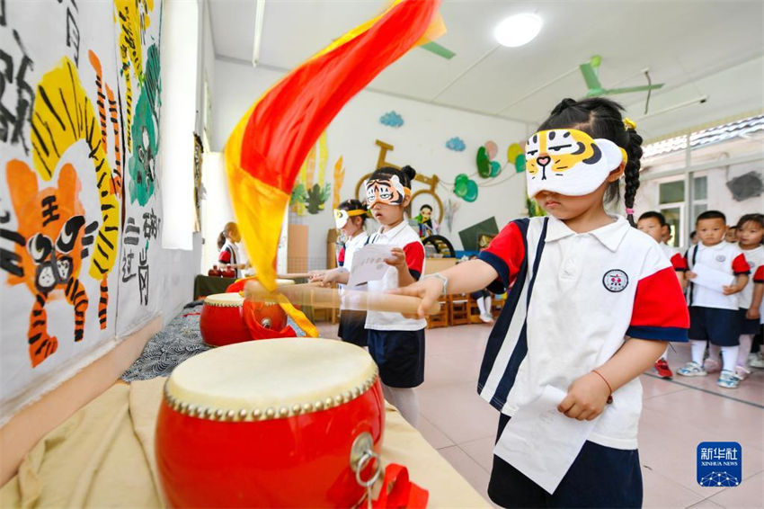 China celebra Dia Internacional das Crian?as 