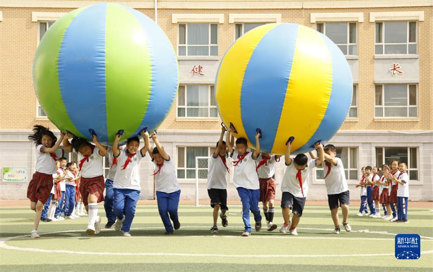 China celebra Dia Internacional das Crian?as 