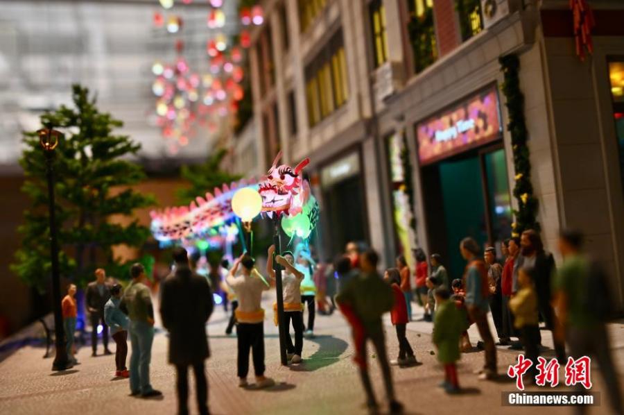 Exposi??o de miniaturas marca 25o aniversário do retorno de Hong Kong à China