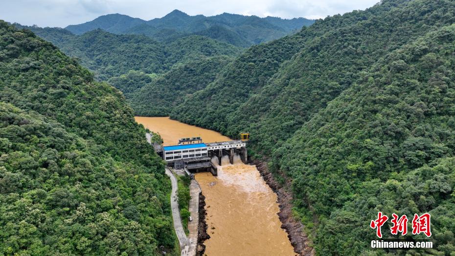 Jiangxi: fortes chuvas atingem Chongyi