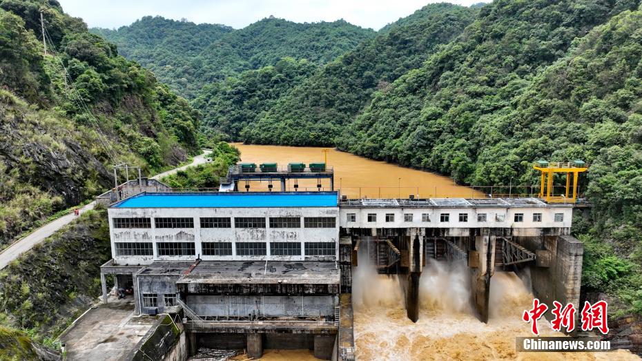 Jiangxi: fortes chuvas atingem Chongyi