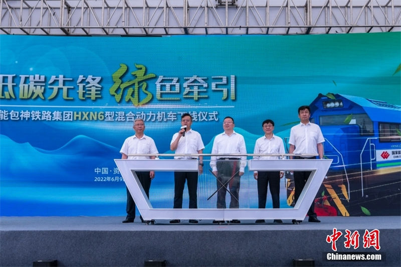 China: primeiras locomotivas híbridas HXN6 comercializadas entram em opera??o