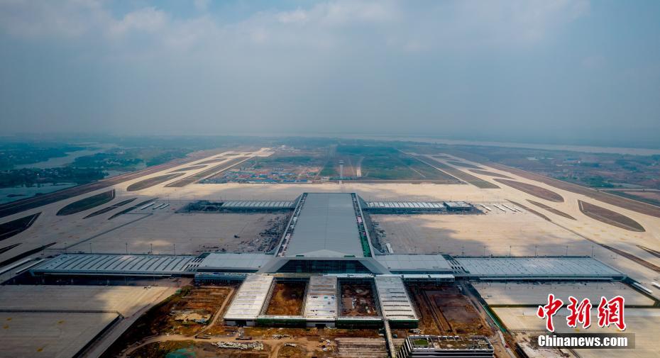 Primeiro aeroporto de carga profissional da China será colocado em opera??o