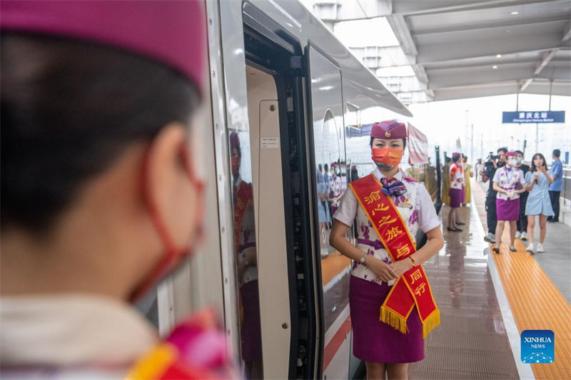 Terminada constru??o de ferrovia de alta velocidade na regi?o do reservatório das Três Gargantas 