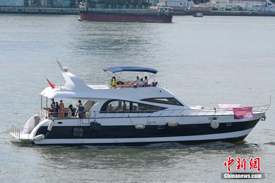 Galeria: Hong Kong imersa na atmosfera do retorno à pátria