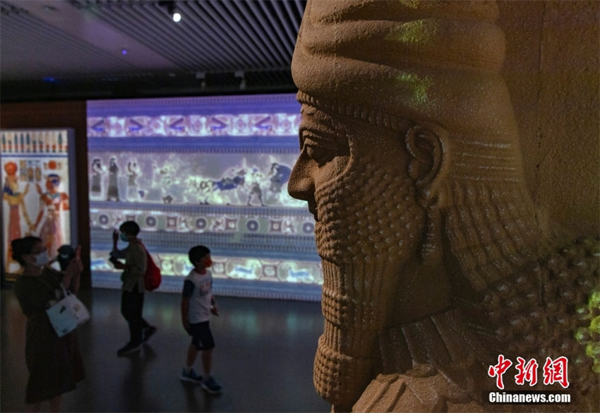 Antigos artefatos sírios s?o exibidos na Biblioteca Nacional da China