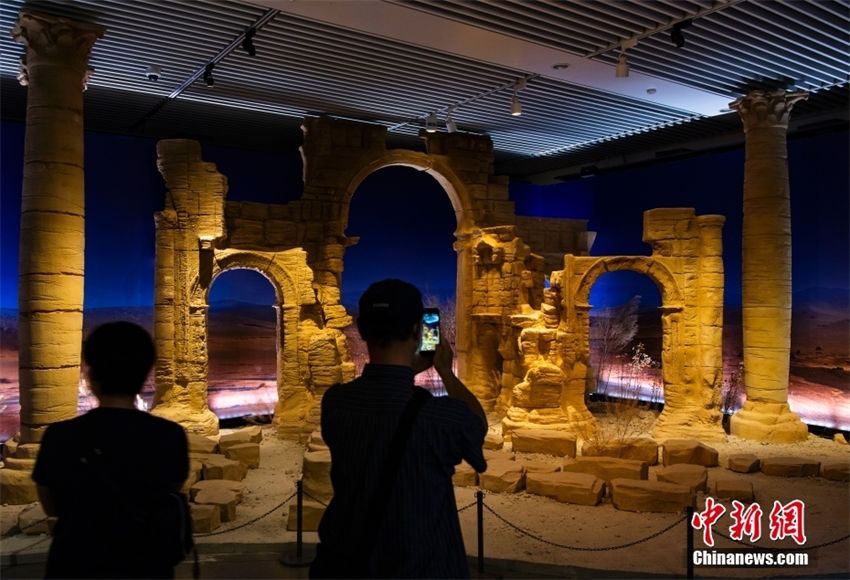 Antigos artefatos sírios s?o exibidos na Biblioteca Nacional da China