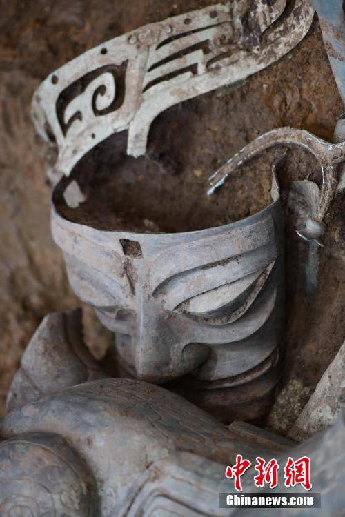 Galeria: escava??es arqueológicas est?o em andamento no fosso No. 8 de Sanxingdui