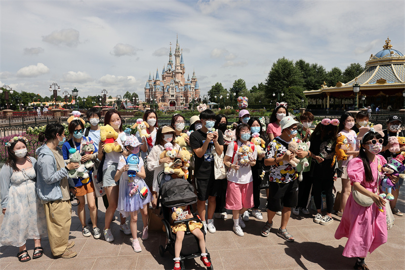 Disneylandia de Shanghai reabre após fechamento causado por COVID-19