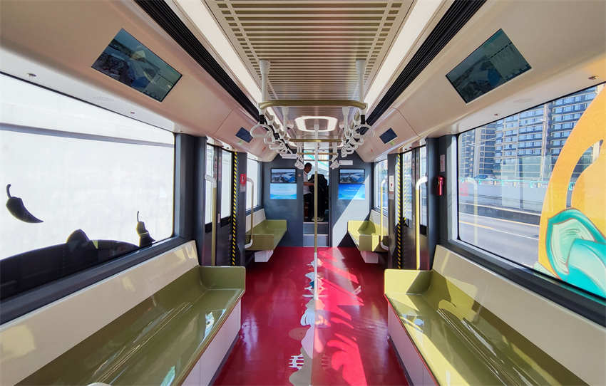 Trem inteligente estreia em Chengdu