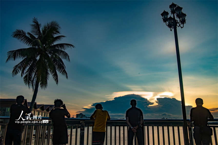 Galeria: margens do rio Wanquan, Hainan