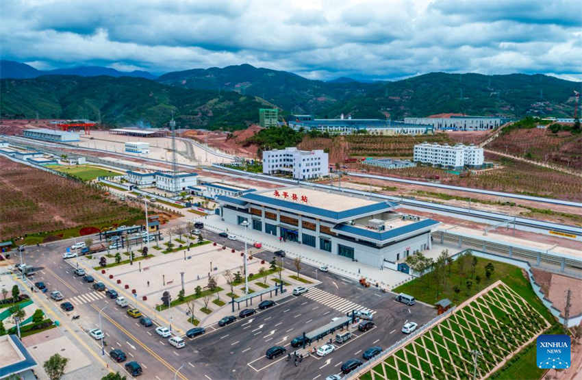 Se??o Dali-Baoshan da ferrovia Dali-Ruili será colocada em opera??o