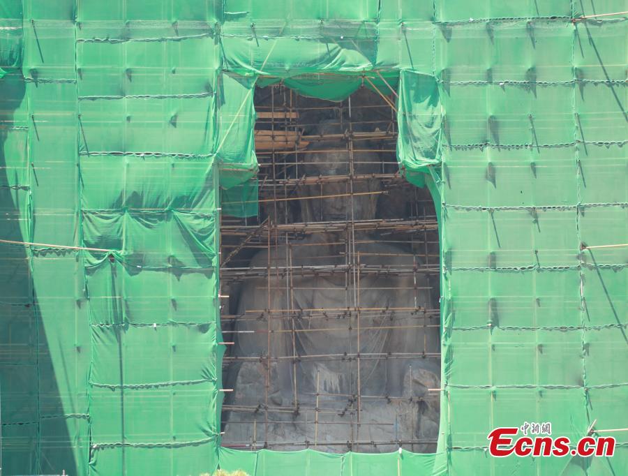 Concluído projeto de restauro do Templo Fengxian, nas Grutas Longmen 