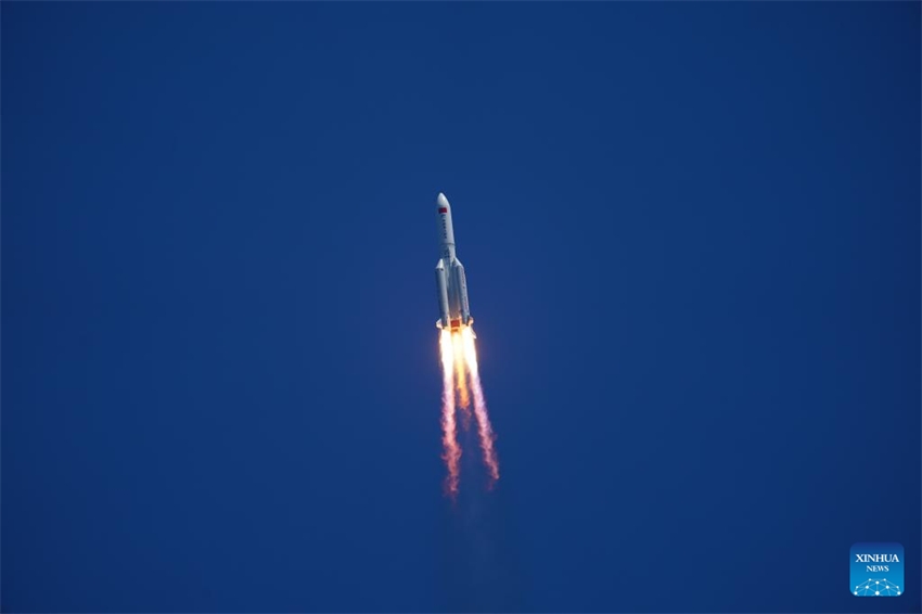 China lan?a primeiro módulo de laboratório da esta??o espacial