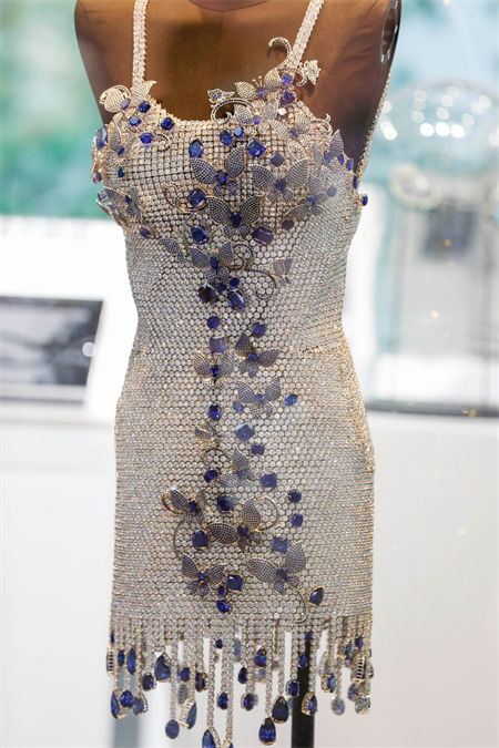 Jóias em destaque na 2a Exposi??o Internacional de Produtos de Consumo da China