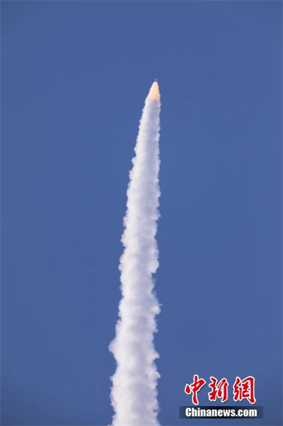 China lan?a seis satélites com sucesso