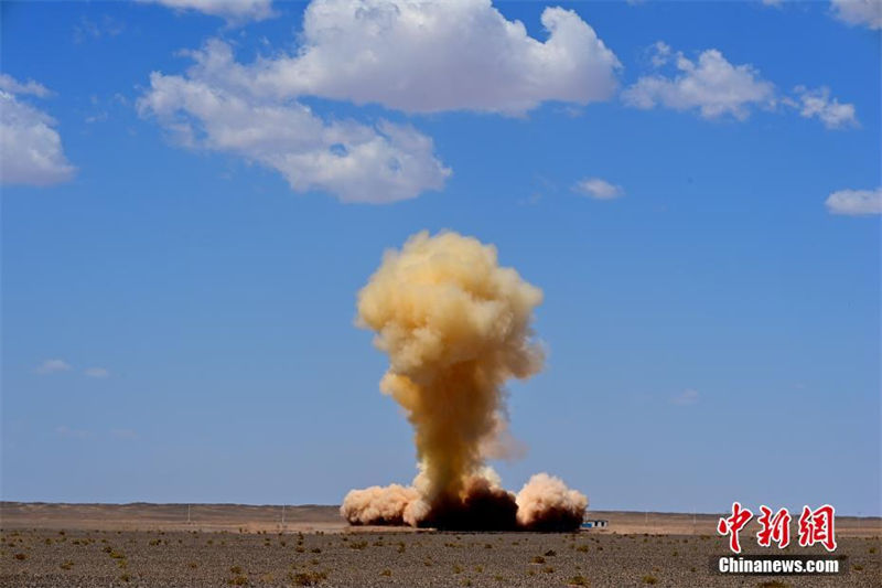 China lan?a seis satélites com sucesso