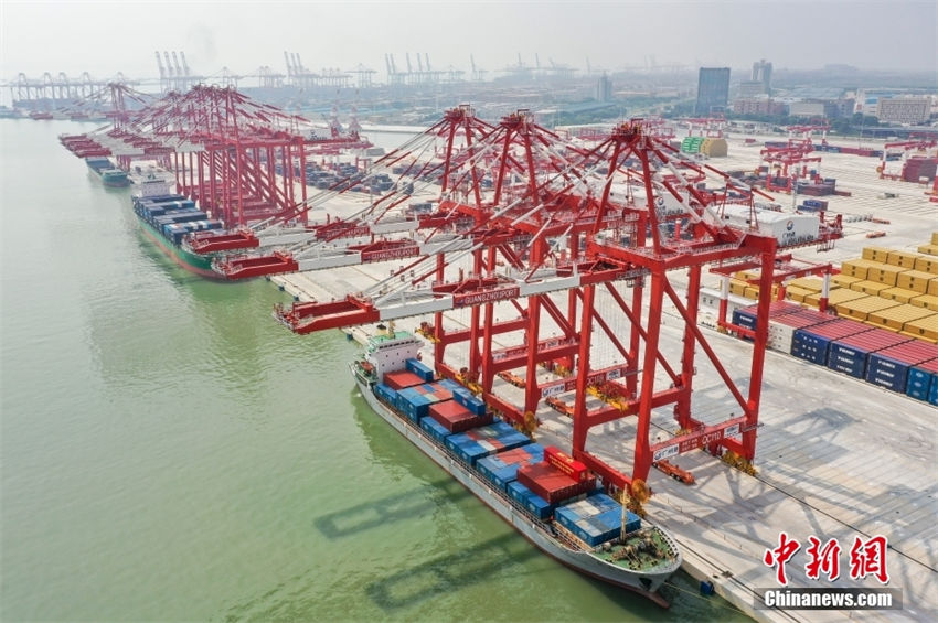 China: primeiro terminal de transporte multimodal totalmente automatizado do mundo entra em opera??o