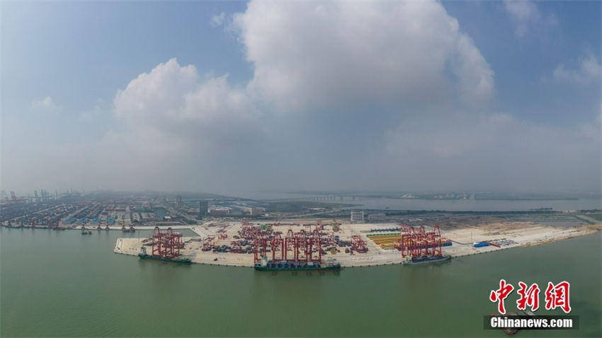 China: primeiro terminal de transporte multimodal totalmente automatizado do mundo entra em opera??o