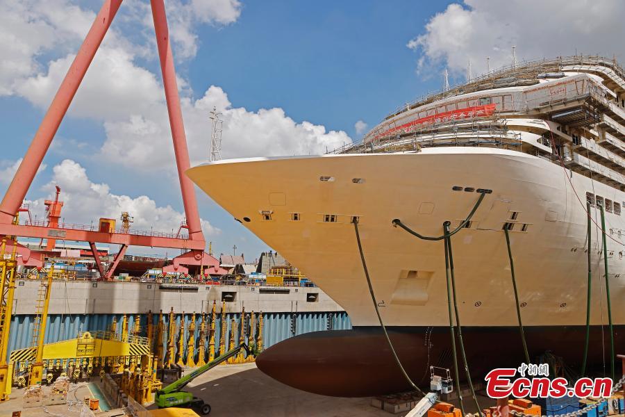 Primeiro grande navio de cruzeiro da China está em constru??o