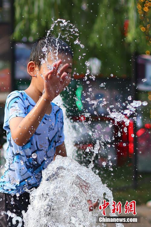 China: vários locais s?o afetados por onda de calor