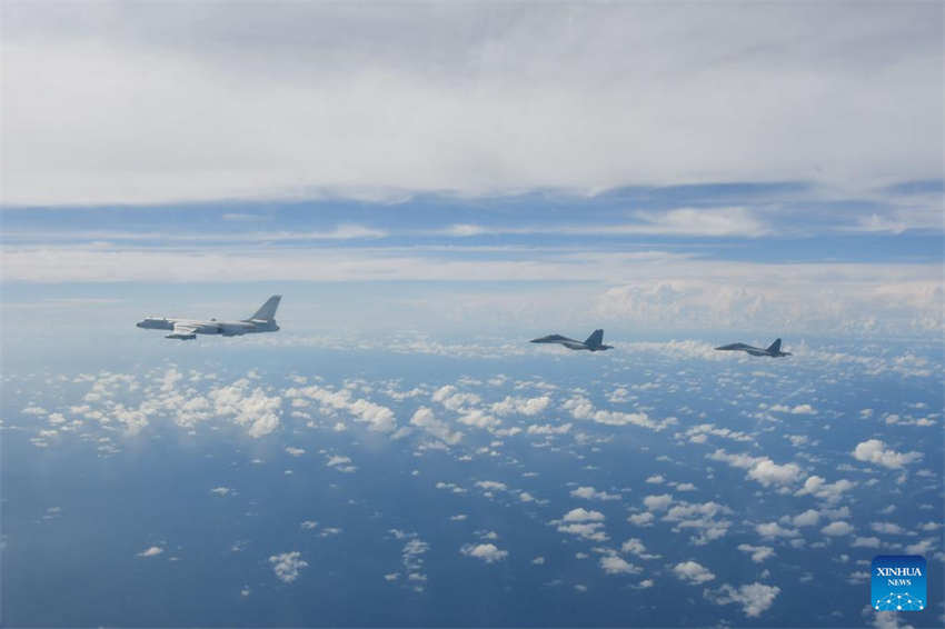 Comando do Teatro Oriental do ELP continua exercícios conjuntos para testar ataque de precis?o