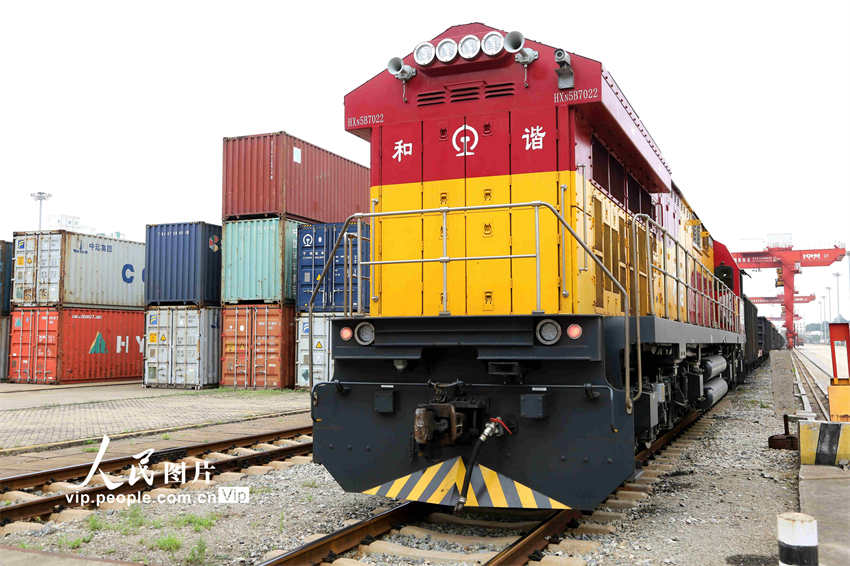 Lianyungang: transporte intermodal marítimo-ferroviário promove desenvolvimento da iniciativa “Cintur?o e Rota”