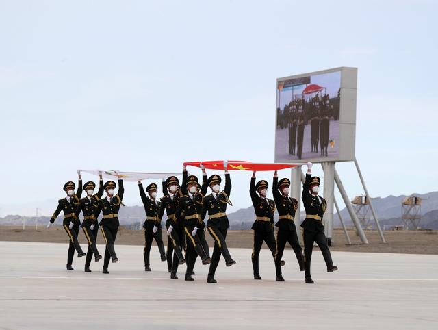 Se??o de Korla dos Jogos Internacionais do Exército 2022 é aberta em Xinjiang