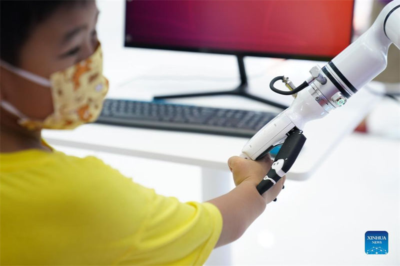 Beijing realiza Conferência Mundial de Rob?s de 2022 