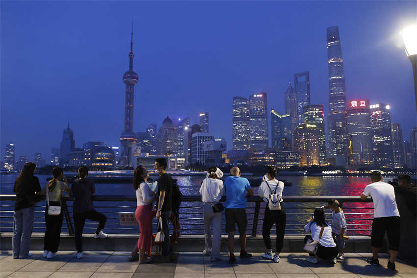 Shanghai suspende ilumina??o paisagística em algumas áreas ao longo do rio Huangpu
