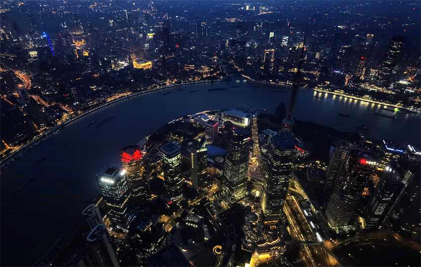 Shanghai suspende ilumina??o paisagística em algumas áreas ao longo do rio Huangpu