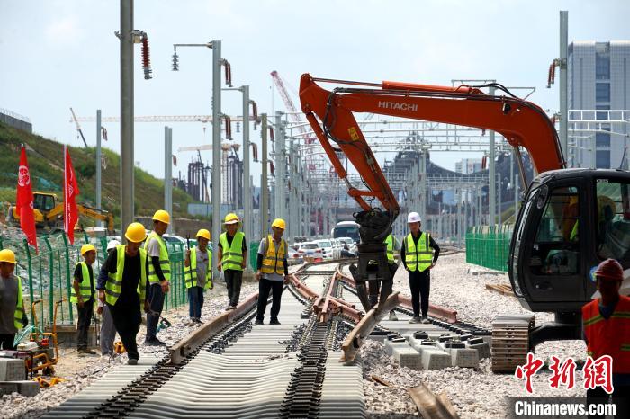 China: concluída primeira linha ferroviária de alta velocidade sobre o mar