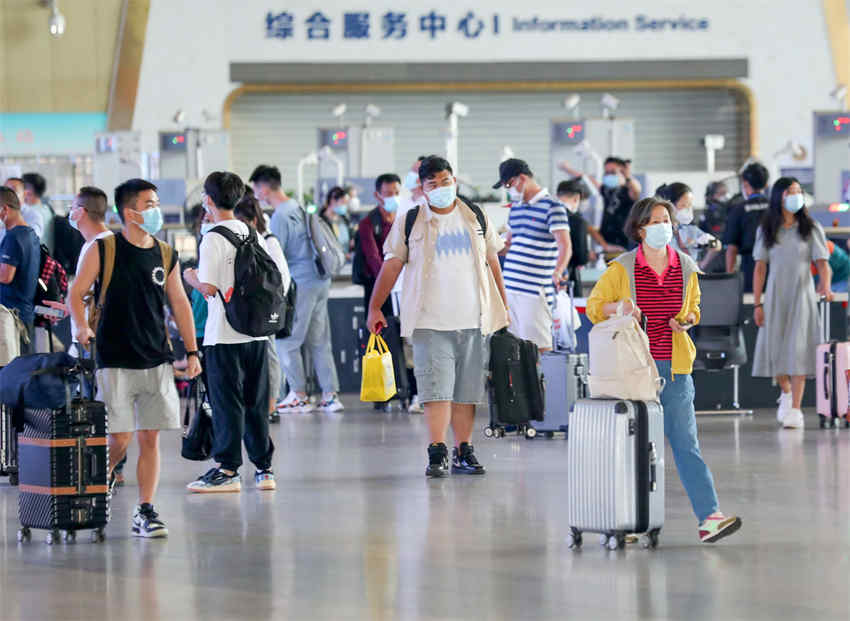 Ferrovia chinesa desloca 440 milh?es de passageiros durante o ver?o