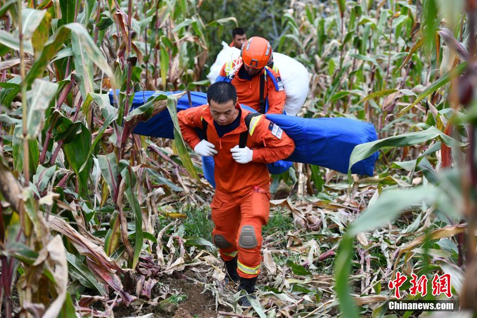 Sichuan: trabalho de socorro está em andamento
