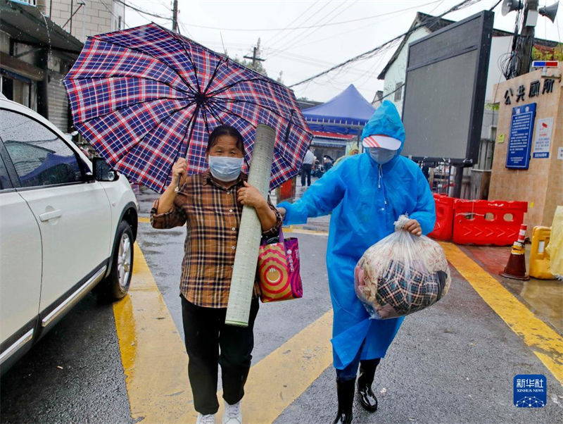 áreas costeiras orientais respondem ativamente ao tuf?o 