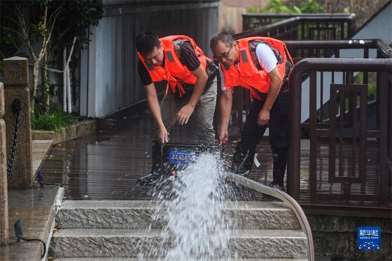 áreas costeiras orientais respondem ativamente ao tuf?o 