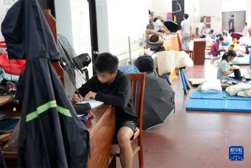 áreas costeiras orientais respondem ativamente ao tuf?o 