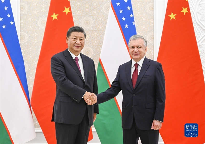 China e Uzbequist?o prometem promover coopera??o mutuamente benéfica