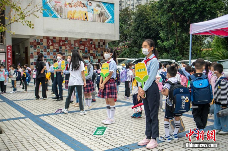 Chengdu retoma vida normal após o controle do novo surto de Covid-19