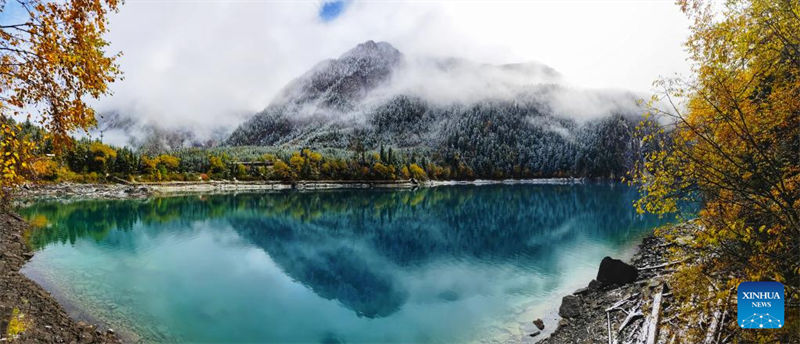 Galeria: cenário de neve da área cênica de Jiuzhaigou em Sichuan