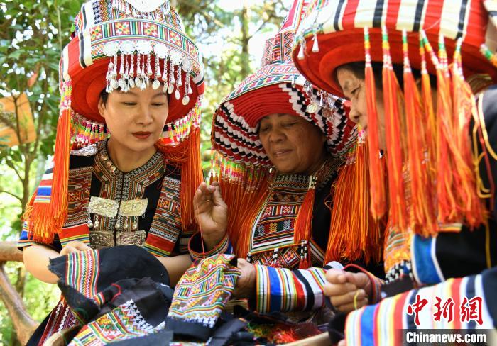 Guangxi: oficina populariza bordado de etnia Yao de patrim?nio cultural imaterial 