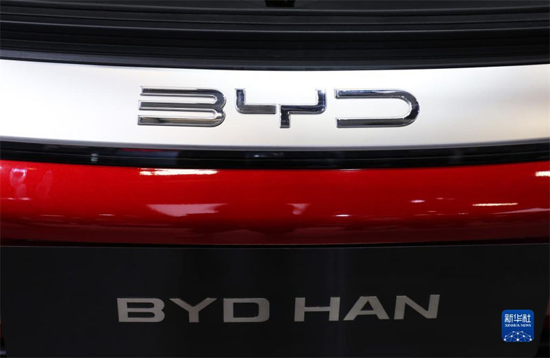 Veículos elétricos chineses estreiam na exposi??o em Paris