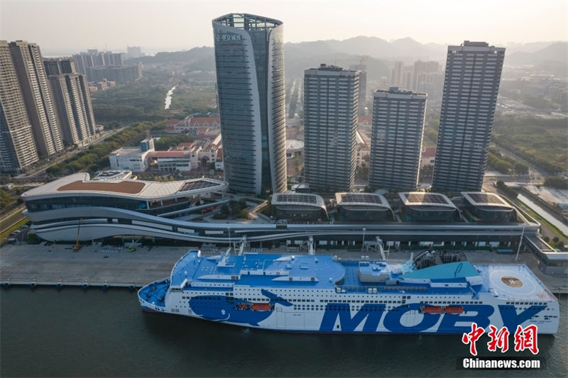 China: constru??o do maior navio ro-ro de passageiros no mundo é completada